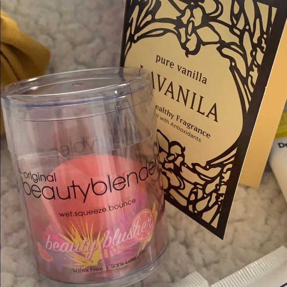 New birchbox samples-4 boxes included - Picture 2 of 5